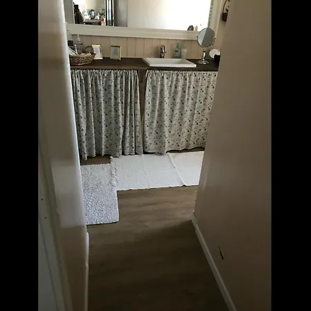 Le Petit Grange Bed and Breakfast *