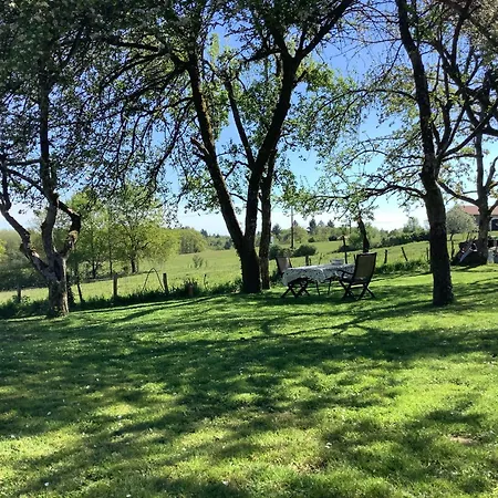 Le Petit Grange Bed and Breakfast